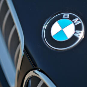 bmw_1105.jpg